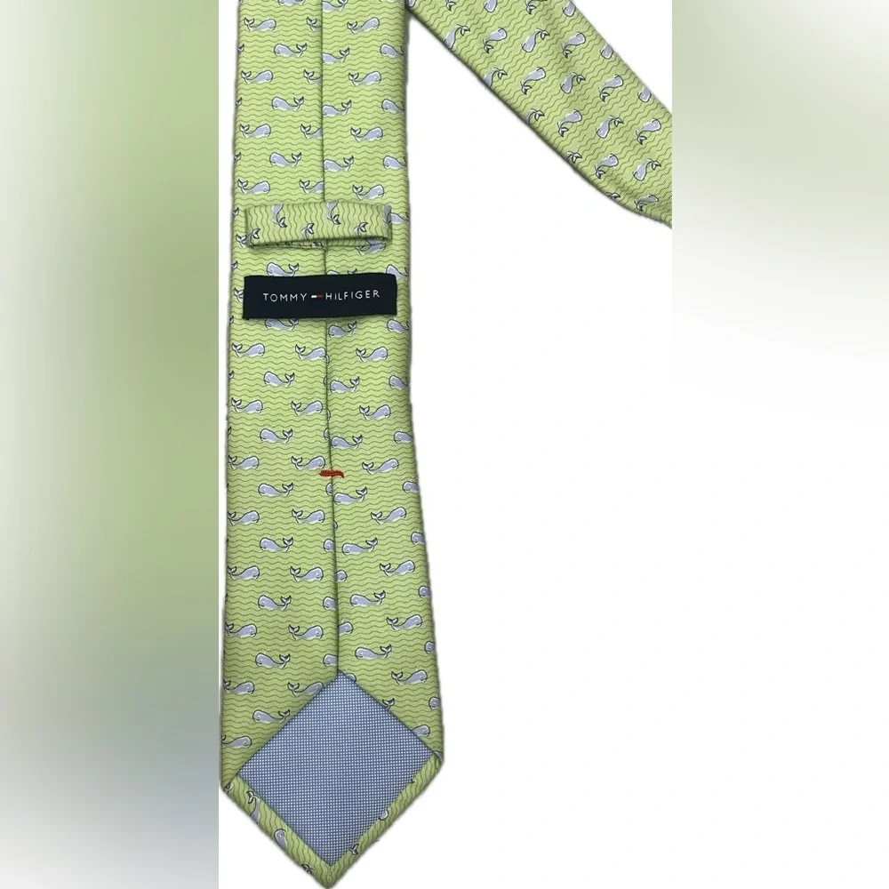 Tommy Hilfiger Green Whale Pattern Tie 100% Silk Novelty Necktie